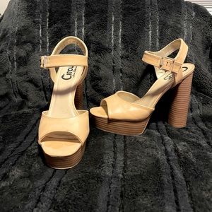 Women’s circus platform heels size 8.5